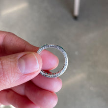 Art Deco Alternating Carré Cut Diamond Band